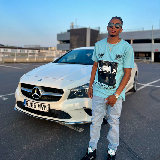 2 PA 2 / BLUE T-SHIRT