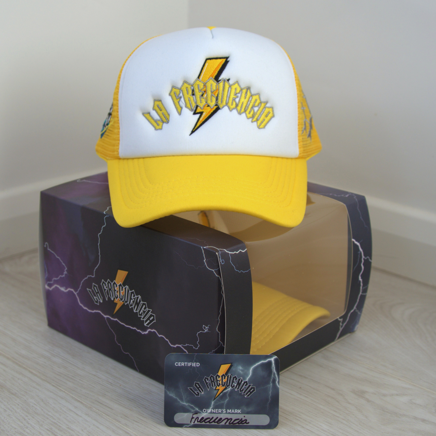 LA FRECUENCIA / YELLOW