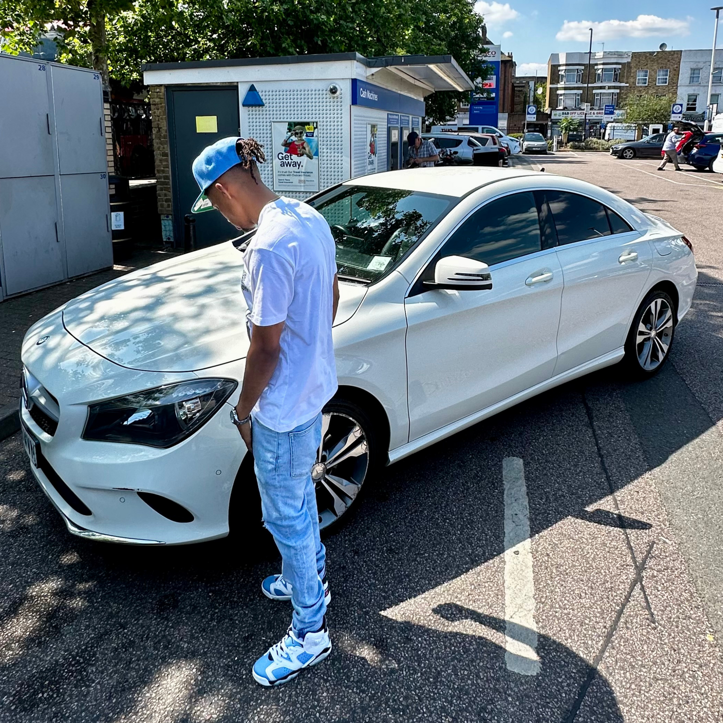 2 PA 2 / WHITE T-SHIRT