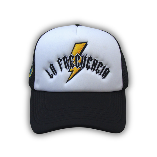 LA FRECUENCIA / BLACK & WHITE CAP
